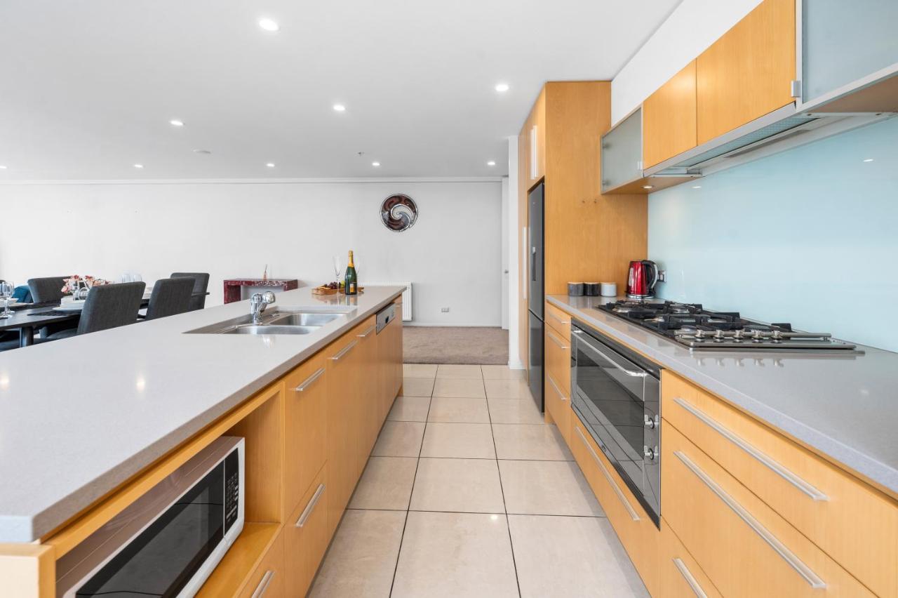 Lakeside Apartment Waimahana 1 타우포 호 외부 사진