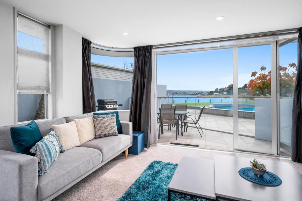 Lakeside Apartment Waimahana 1 타우포 호 외부 사진